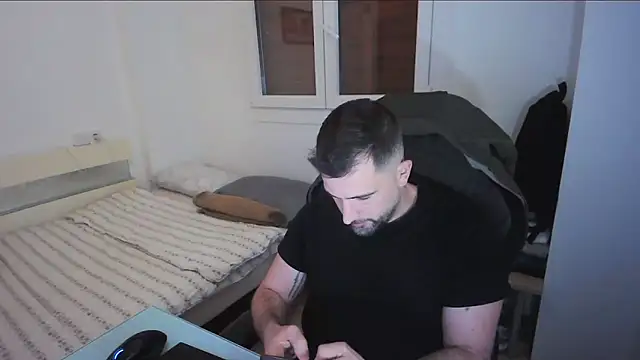 alex877x online show from May 1, 2026, 9:03 am
