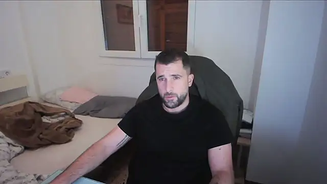 alex877x online show from May 6, 2026, 8:19 am