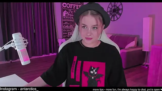 lil barbie girl online show from February 28, 2025, 6:31 pm