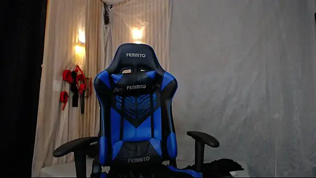 julia sweet 1 online show from March 2, 2025, 10:03 am