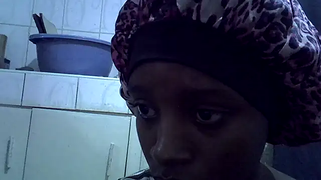 Snapshot of Enkarxx chatting on April 2, 2026, 1:25 am Enkarxx online show from April 2, 2026, 1:25 am