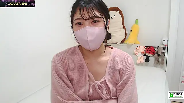 SUZU  online show from February 19, 2025, 11:46 pm