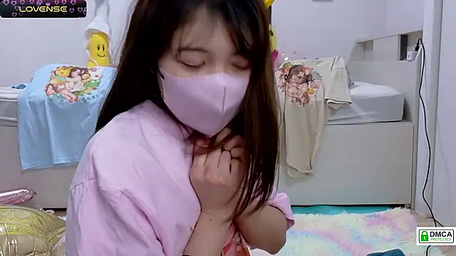 SUZU  online show from March 3, 2025, 3:20 pm