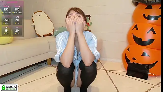 SUZU  online show from October 26, 2025, 1:17 pm