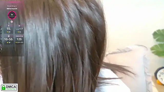 SUZU  online show from November 26, 2025, 1:17 am