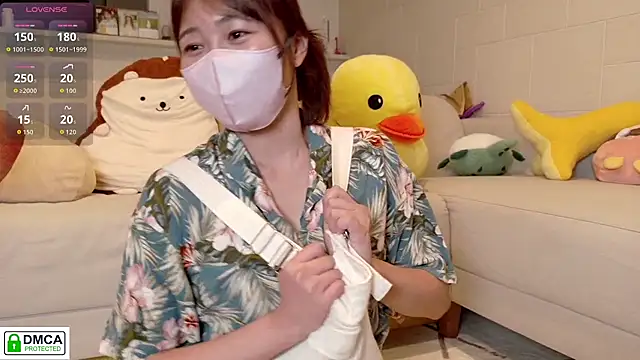 SUZU  online show from August 6, 2026, 10:06 am
