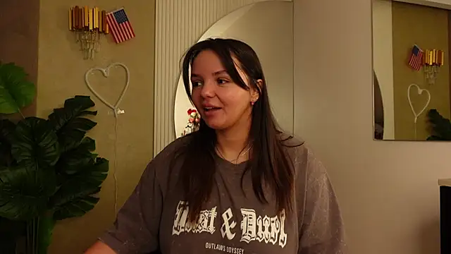 Snapshot of CelesteBailey chatting on March 5, 2026, 3:35 am CelesteBailey online show from March 5, 2026, 3:35 am