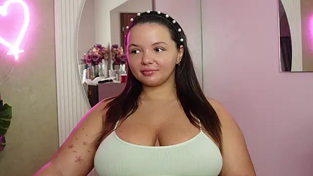 Snapshot of CelesteBailey chatting on March 23, 2026, 7:01 am CelesteBailey online show from March 23, 2026, 7:01 am