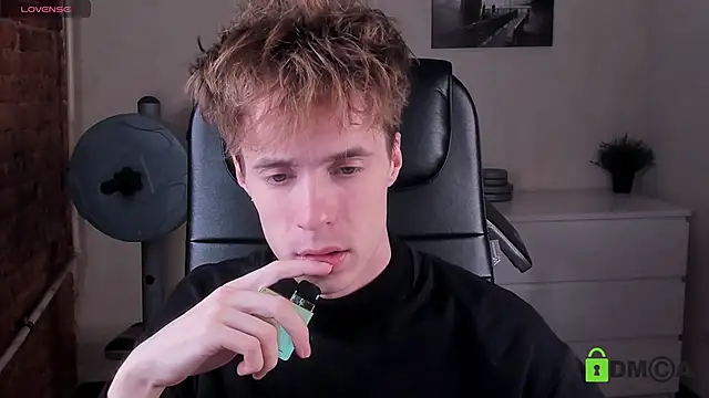 Snapshot of _tokyo_ghoul chatting on October 10, 2025, 4:55 am tokyo ghoul online show from October 10, 2025, 4:55 am