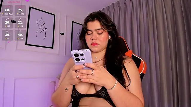 Snapshot of veronica185 chatting on February 13, 2026, 3:13 am veronica185 online show from February 13, 2026, 3:13 am