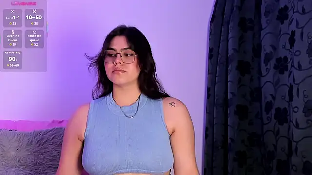 veronica185 online show from June 25, 2026, 8:46 pm