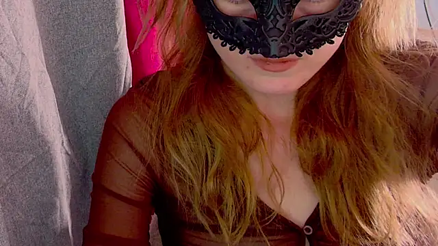 Snapshot of SecretAnni chatting on October 1, 2025, 11:05 am SecretAnni online show from October 1, 2025, 11:05 am