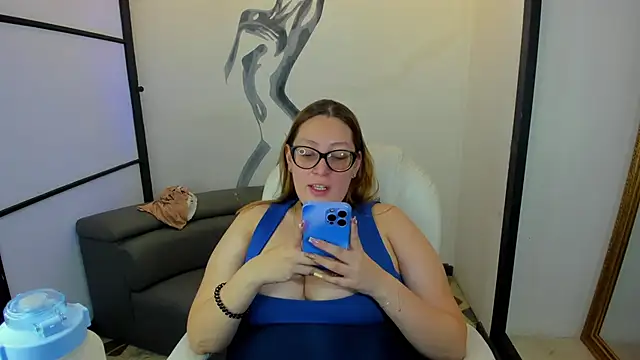 Snapshot of NiickyJones chatting on January 14, 2025, 1:04 am NiickyJones online show from January 14, 2025, 1:04 am