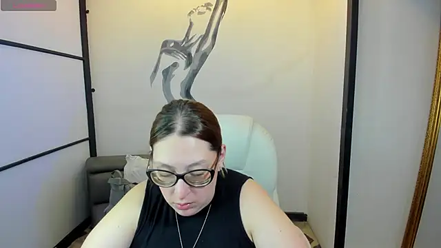 Snapshot of NiickyJones chatting on February 23, 2025, 10:53 pm NiickyJones online show from February 23, 2025, 10:53 pm