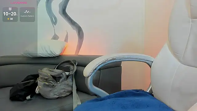 Snapshot of NiickyJones chatting on March 16, 2025, 12:23 am NiickyJones online show from March 16, 2025, 12:23 am