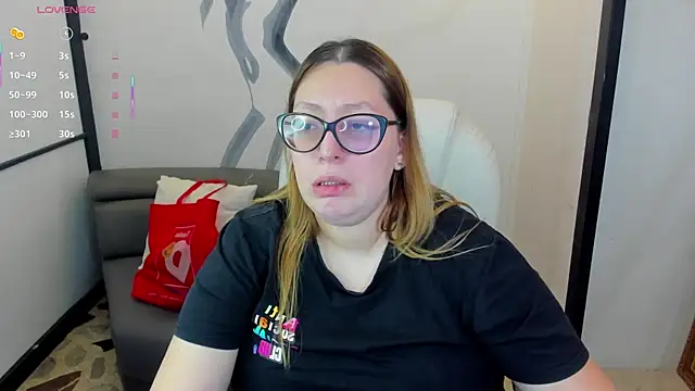 Snapshot of NiickyJones chatting on March 16, 2025, 3:17 pm NiickyJones online show from March 16, 2025, 3:17 pm