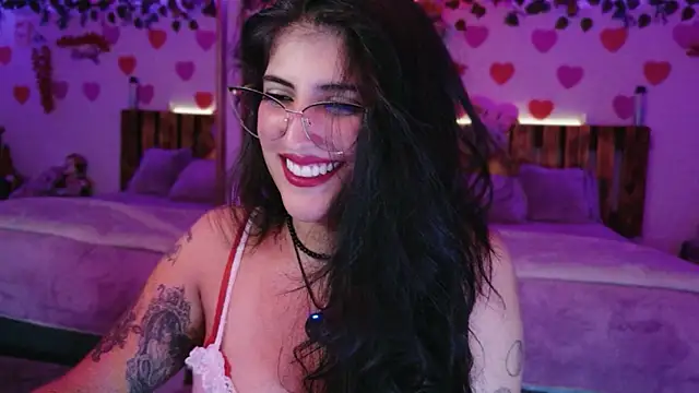 Snapshot of azahar__ziiz chatting on April 8, 2026, 2:22 am azahar ziiz online show from April 8, 2026, 2:22 am