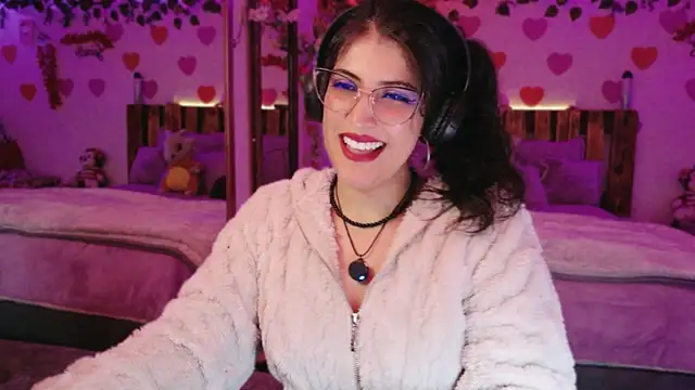 Snapshot of azahar__ziiz chatting on April 12, 2026, 9:42 pm azahar ziiz online show from April 12, 2026, 9:42 pm