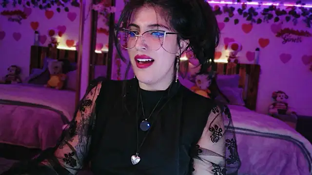 Snapshot of azahar__ziiz chatting on April 24, 2026, 12:13 am azahar ziiz online show from April 24, 2026, 12:13 am