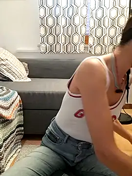 Silvia Zeno online show from July 3, 2026, 9:37 am