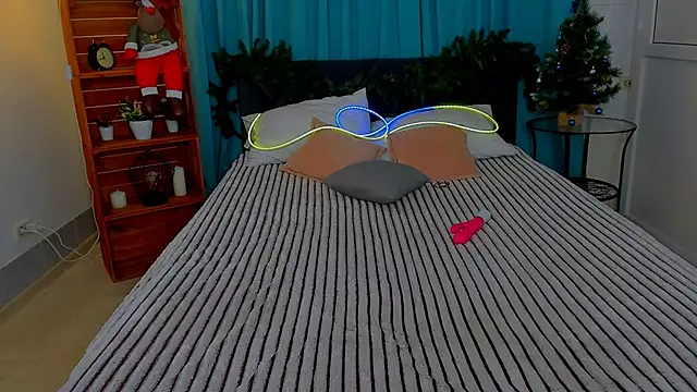 LucieHells online show from December 7, 2024, 4:20 am