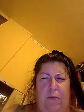 Nataliesbestjuggs online show from October 26, 2025, 8:48 pm