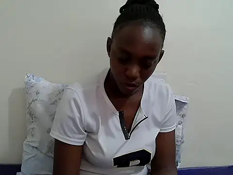 lizbela1 online show from May 7, 2026, 10:20 am