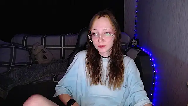 AmeliaKamishiro online show from October 19, 2025, 9:48 pm