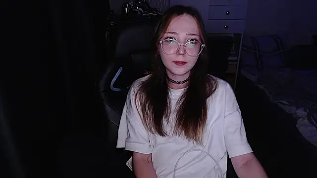 AmeliaKamishiro online show from November 27, 2025, 9:33 am