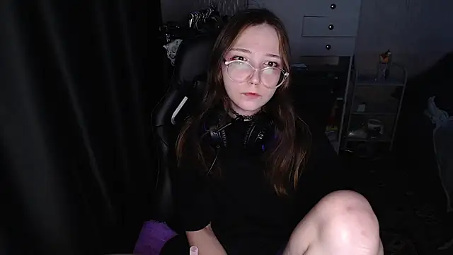 AmeliaKamishiro online show from December 20, 2025, 4:25 pm