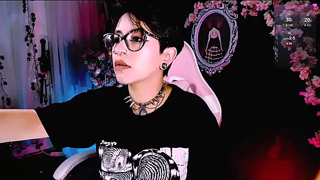 kitty roxy online show from February 5, 2026, 5:12 am