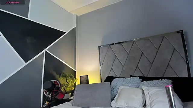 Markbrown online show from March 12, 2025, 10:28 pm