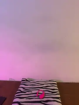 Felicia smok3 online show from October 31, 2025, 2:23 am