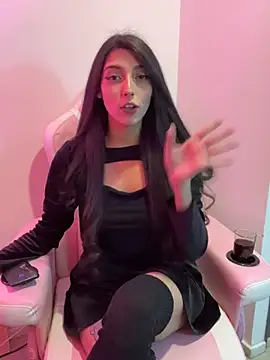 Felicia smok3 online show from May 19, 2026, 5:14 am