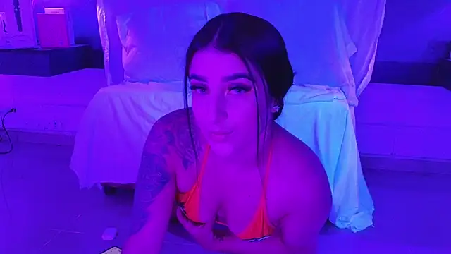 Snapshot of _Linoshka_1 chatting on September 13, 2025, 8:52 pm  Linoshka 1 online show from September 13, 2025, 8:52 pm