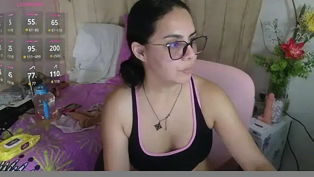 Snapshot of lovely_trix chatting on May 14, 2026, 6:58 pm lovely trix online show from May 14, 2026, 6:58 pm