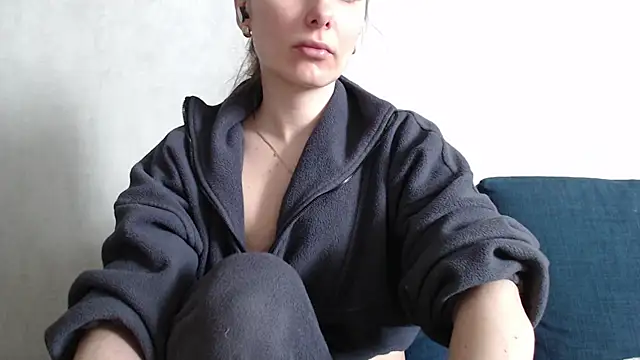 Jennna Maya online show from April 13, 2026, 9:26 am