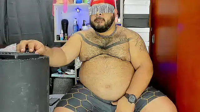 Latino bigcock online show from February 27, 2025, 6:29 am