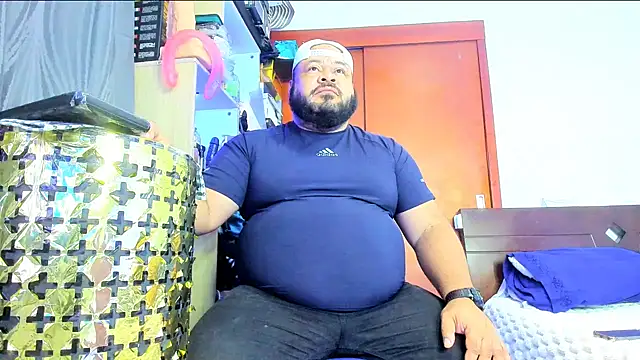 Latino bigcock online show from July 12, 2026, 7:38 pm