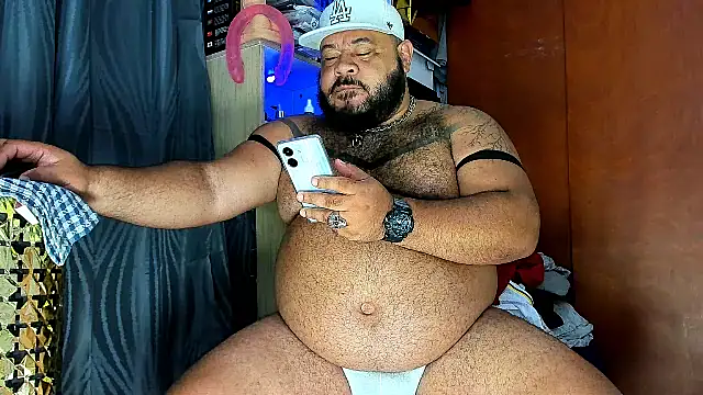 Latino bigcock online show from August 4, 2026, 11:29 pm