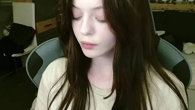 juice-peach online show from February 5, 2025, 10:01 pm