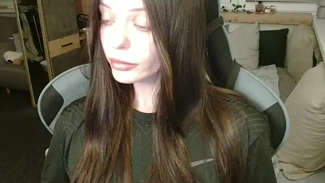 juice-peach online show from September 23, 2025, 9:51 pm