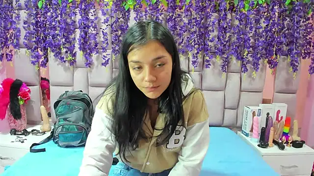 Bich Anal  online show from December 14, 2024, 1:27 pm