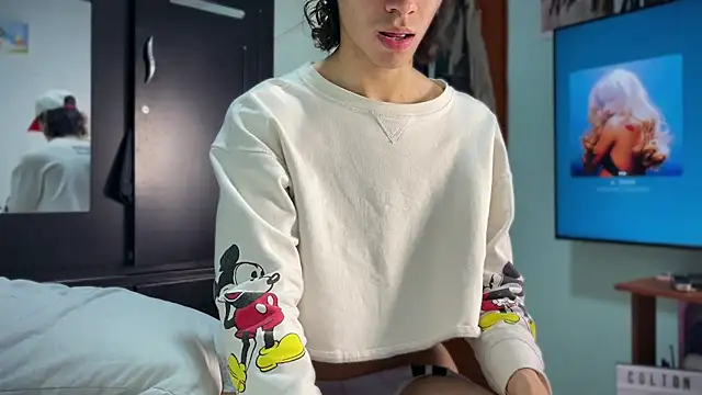 Snapshot of imcoltonalvin chatting on October 2, 2025, 1:12 am imcoltonalvin online show from October 2, 2025, 1:12 am