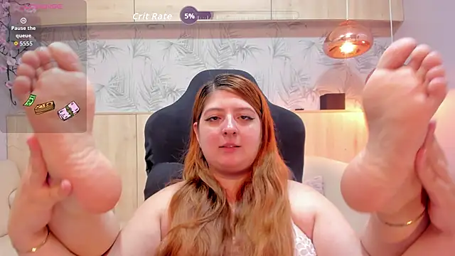 tinaclark  online show from June 22, 2026, 6:16 pm