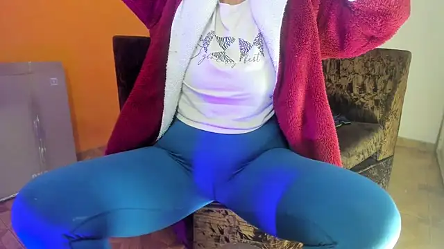 daleska ayala 1 online show from December 18, 2024, 10:57 pm