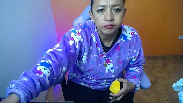 daleska ayala 1 online show from January 19, 2025, 7:57 am