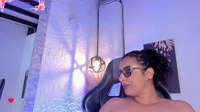 Alizon 1 online show from May 4, 2026, 6:59 pm