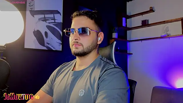 Andrew Brown online show from October 6, 2025, 7:33 pm