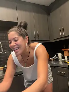 Snapshot of Bigbuttbrooklynn chatting on January 17, 2025, 4:49 am Bigbuttbrooklynn online show from January 17, 2025, 4:49 am